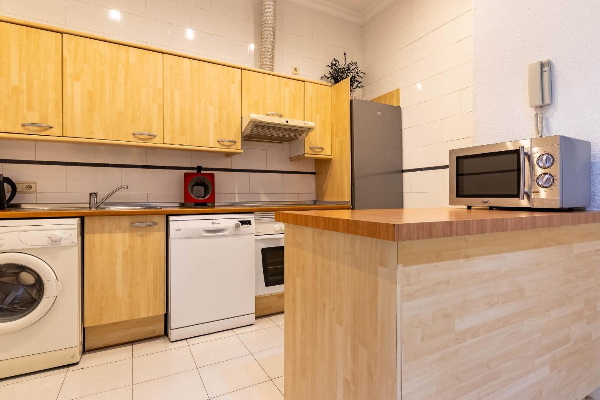 Apartamento Para 6 Con Wifi, Ac, Piscina Y Parking Gratis ベナルマデナ エクステリア 写真
